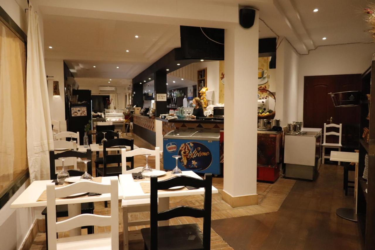 Hostal Restaurante Benalup Golf Exterior foto